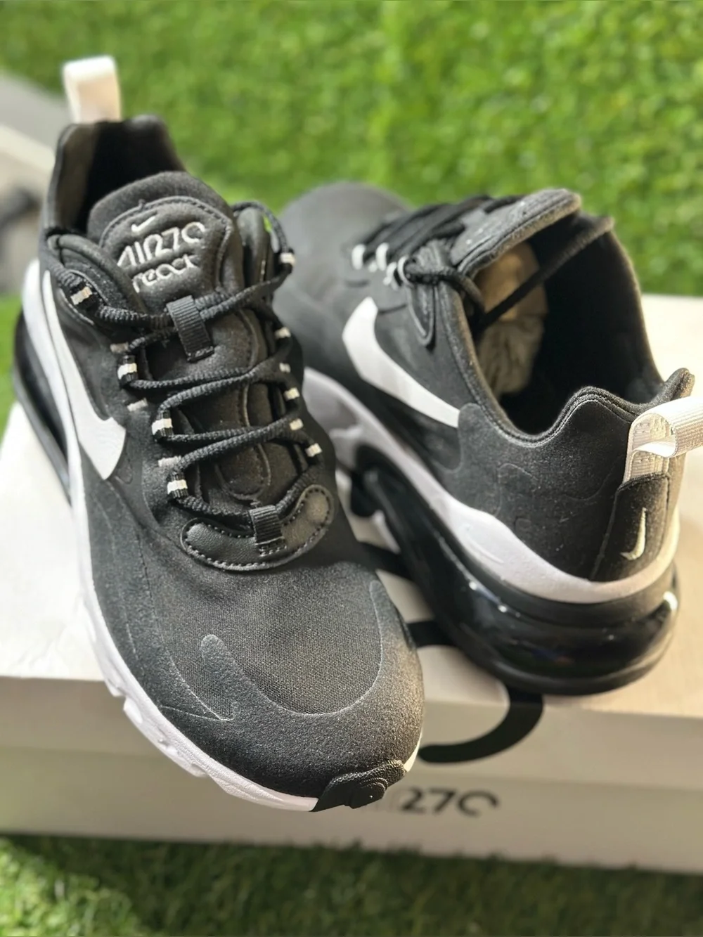NIKE WOMENS AIR MAX 270 REACT , SIZE 7.5 WOMENS, BRAND NEW
